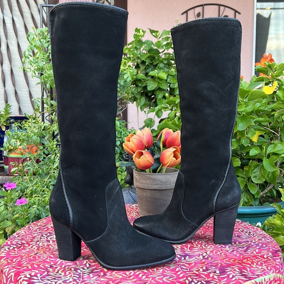 New Vince Camuto Mono Black Tall Suede Leather Boots Made in Brazil - Picture 1 of 17